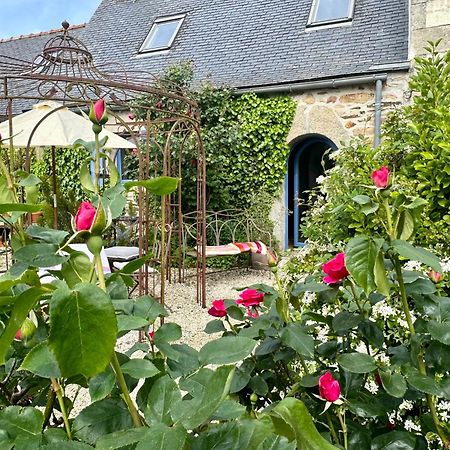 Chez Nosch Bed and Breakfast Plouegat-Guerand Exteriör bild